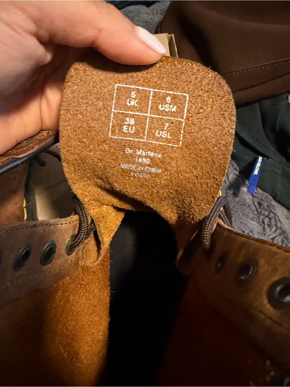 Women’s Brown Lace-Up Leather Boots - Picture 6 of 8